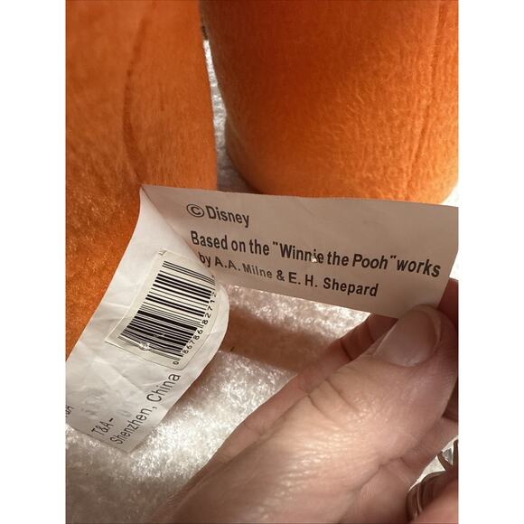 Tigger Santa Hat Door Greeters Disney Plush Christmas Winnie The Pooh 27" - Picture 8 of 16